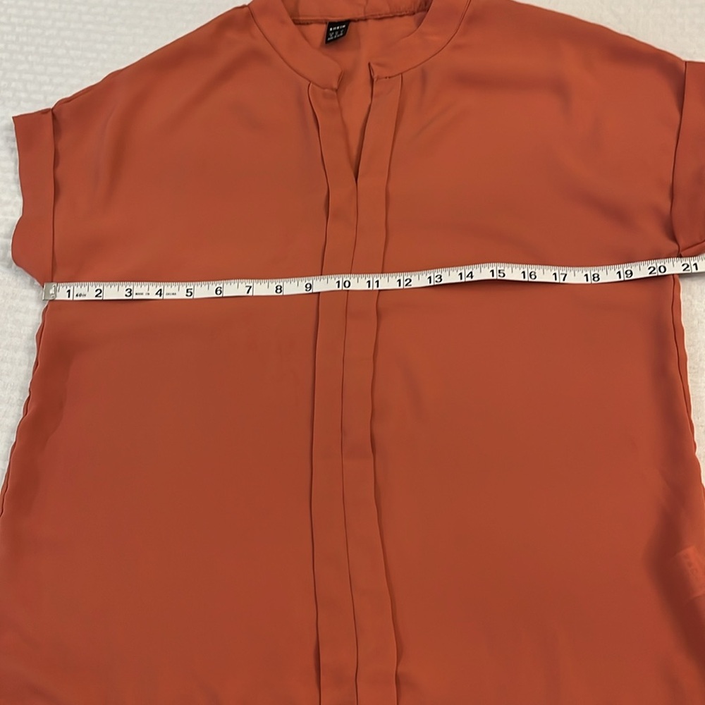 Shein Blouse. Built in short sleeves. Sz Med. 100% Poly. Never worn. Auburn - Picture 5 of 9